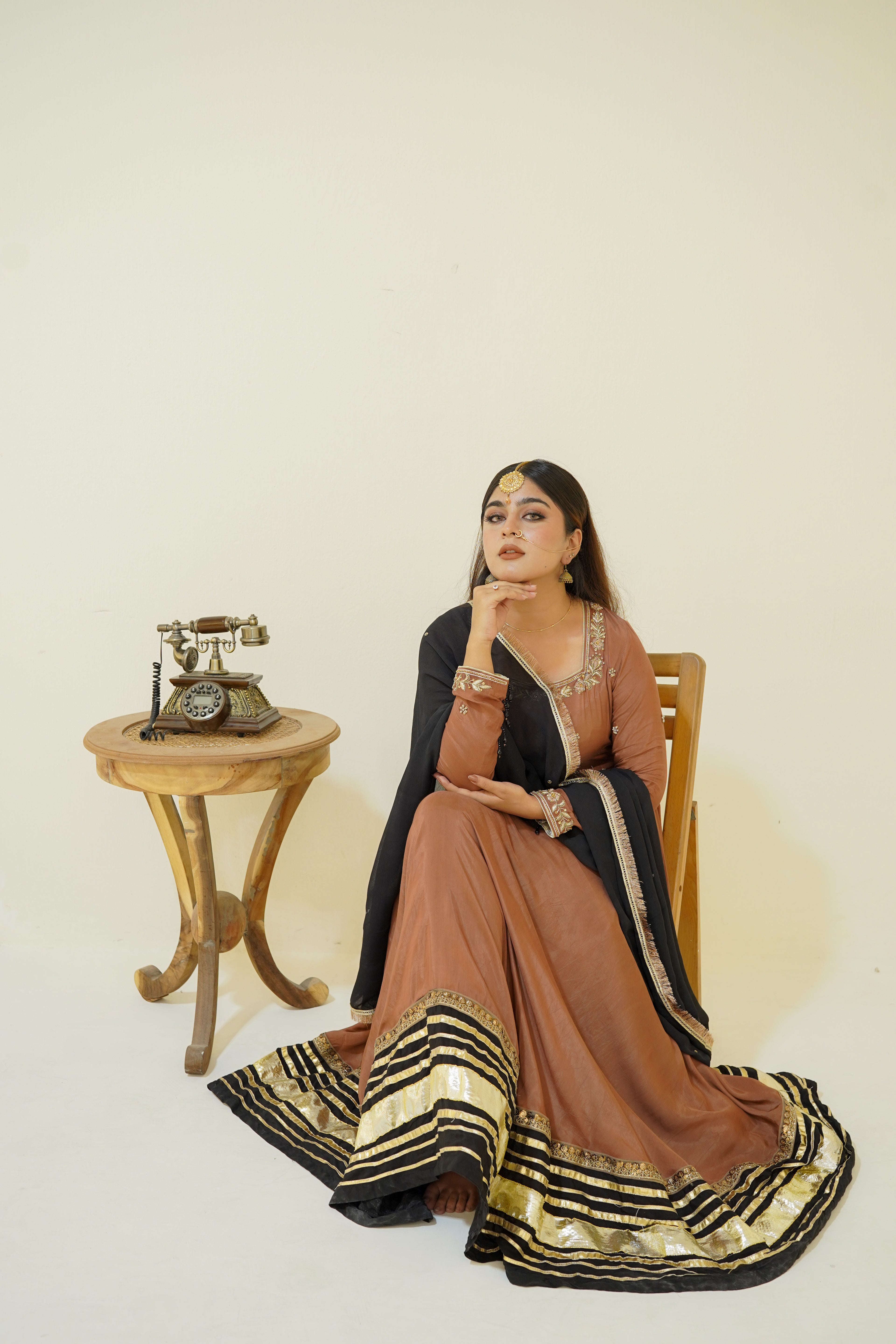 Zarposh -Adorned with Gold