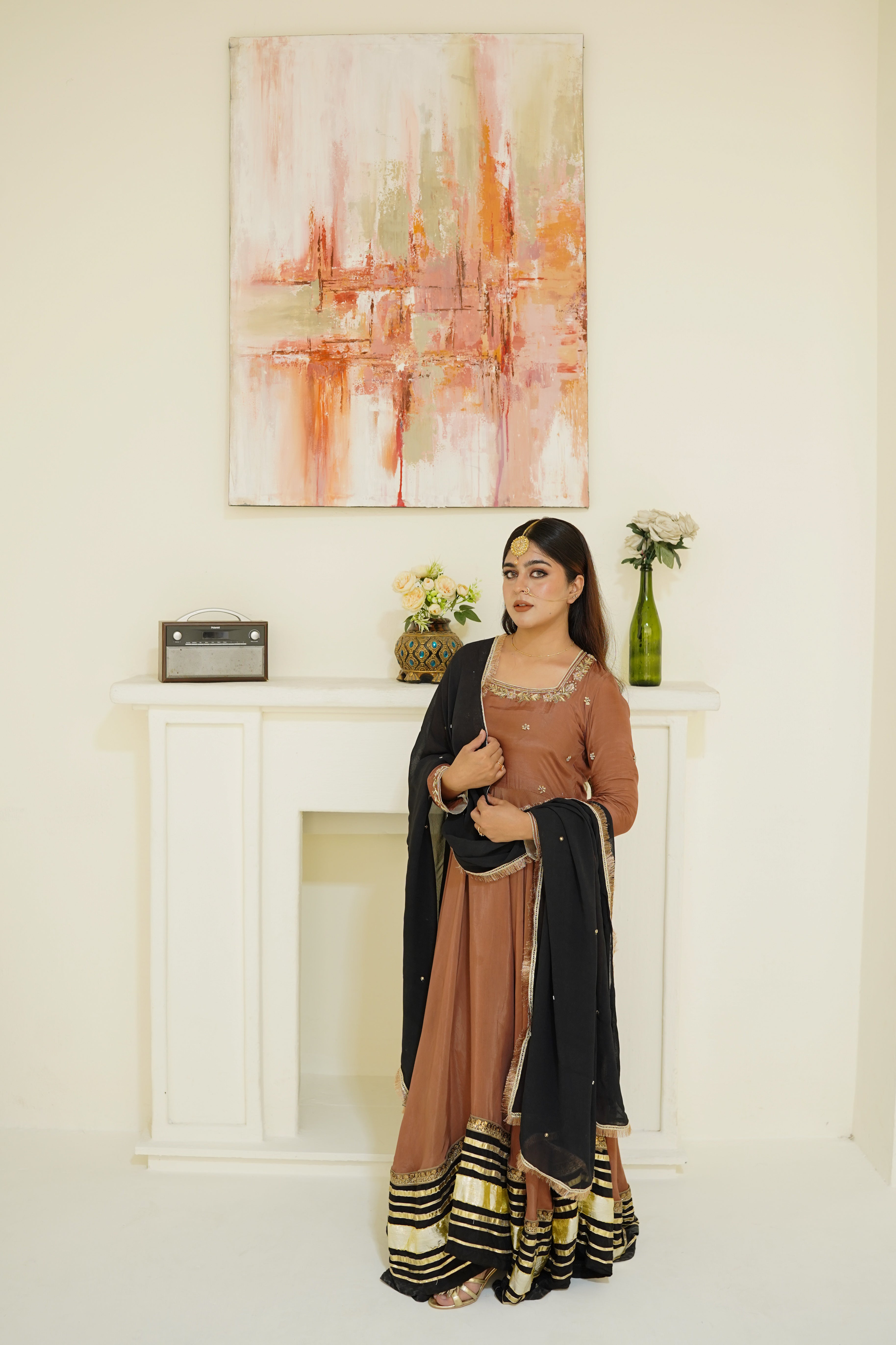 Zarposh -Adorned with Gold