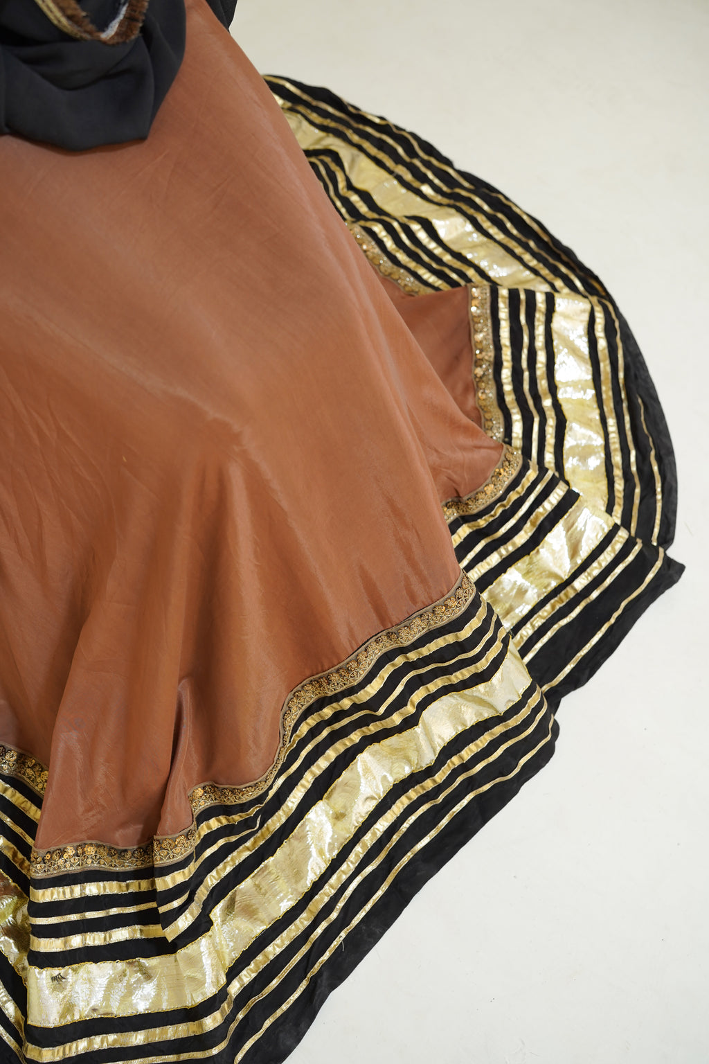 Zarposh -Adorned with Gold