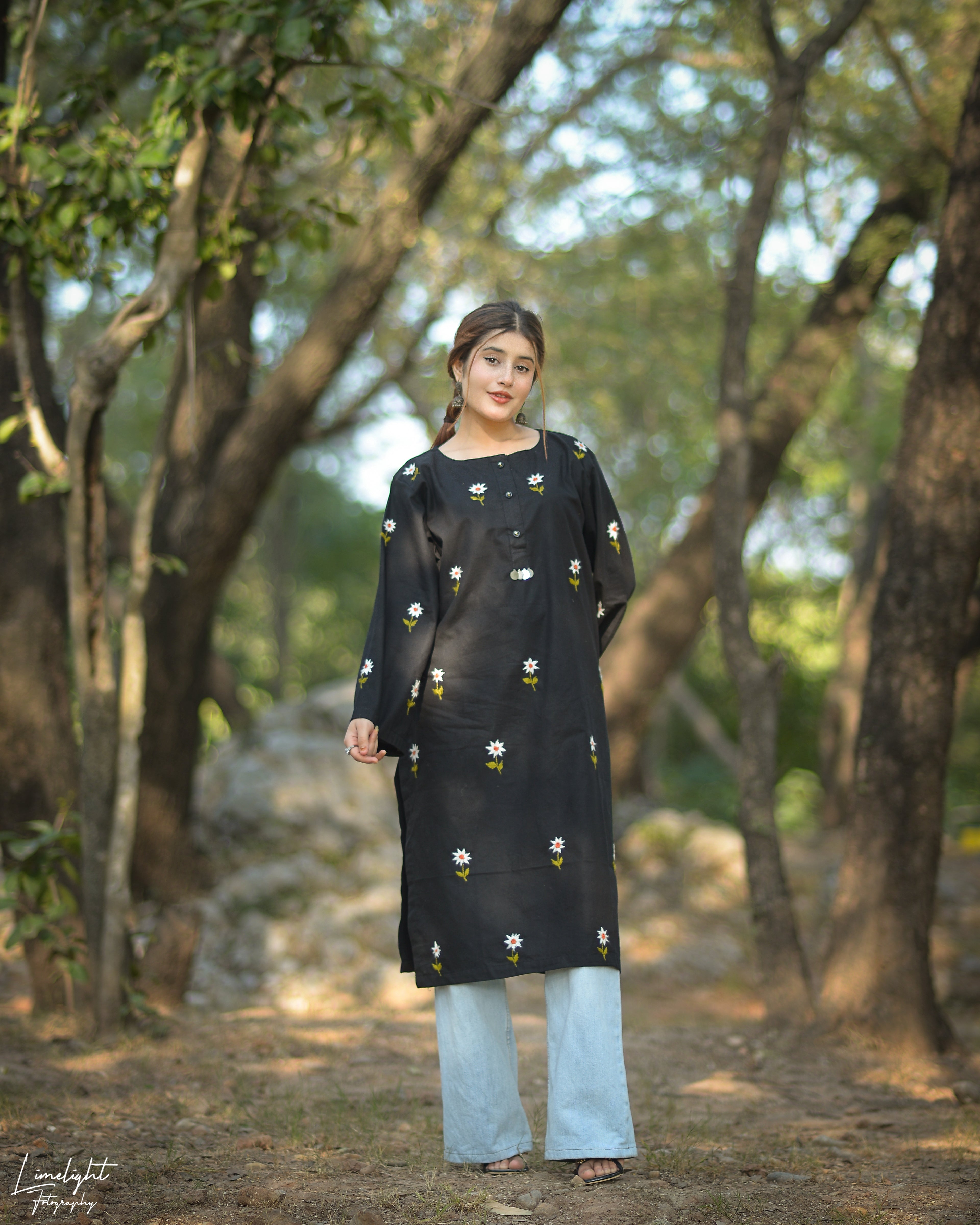 Black Daisy Embroidered Kurti